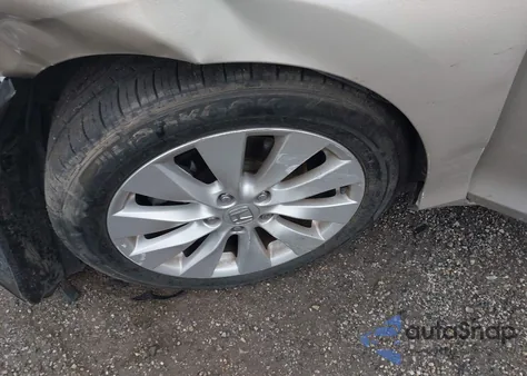 2013 Honda Accord Ex-L V-6 z USA, uszkodzony, nr VIN 1HGCR3F86DA034723